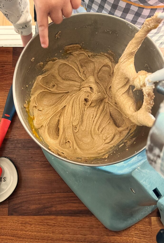 chocolate chip pizookie dough step 2